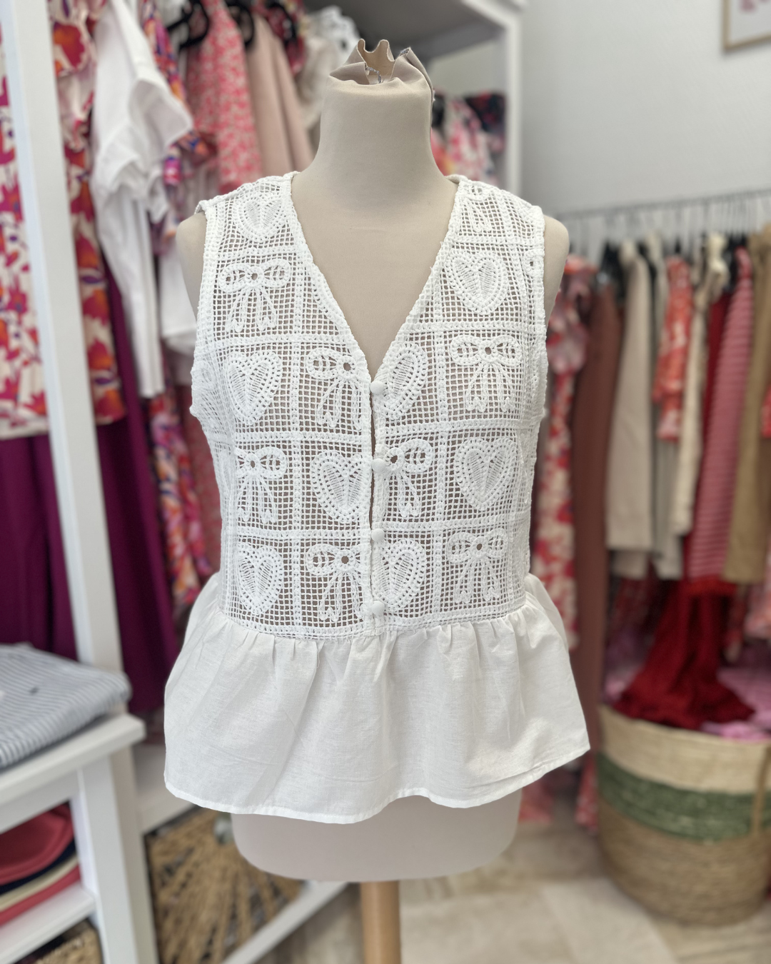 Top blanc boutonné