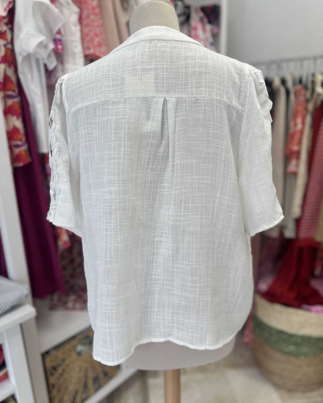 Chemise blanche ajourée