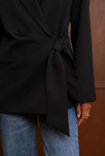 Blazer noir à nouer